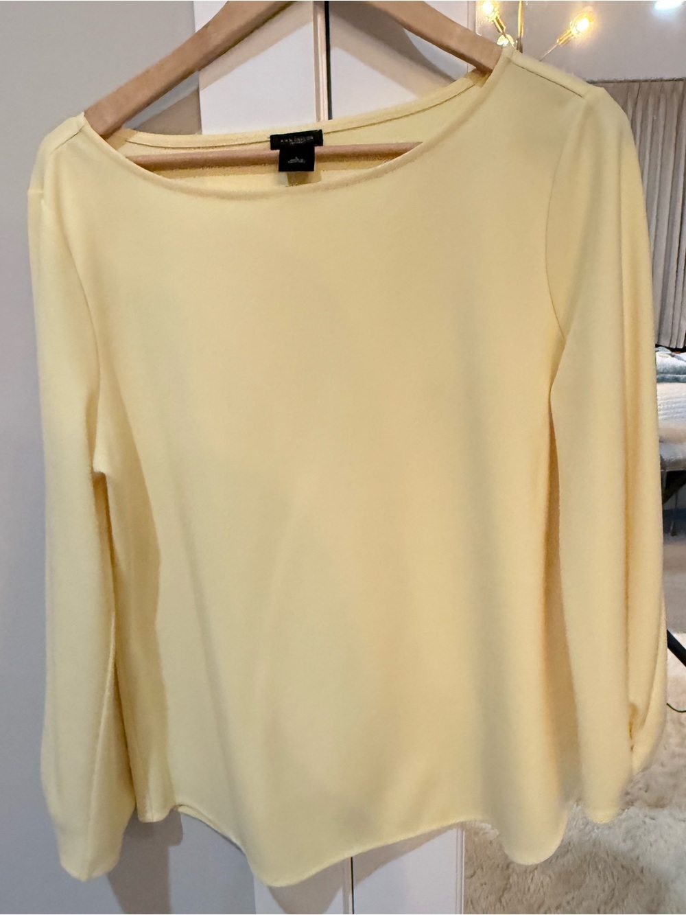 Ann Taylor Factory Pale Yellow Boatneck Long-Sleeve Top Size Large
